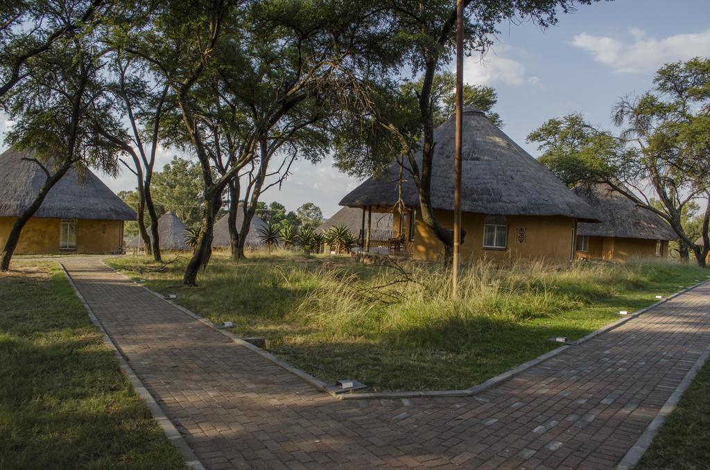 Cradle Moon Lakeside Game * Muldersdrift